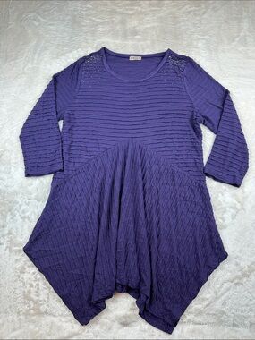 Studio Gem Size XL Relaxed Purple Textured Swing Tunic Embellished Shoulders